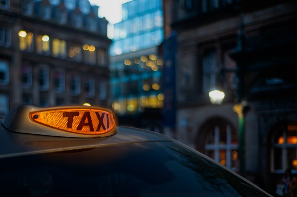 Découvrez le service de taxi conventionné sécurité sociale à Saint Maximin, idéal pour vos besoins de transport médicalisé. Profitez d'un transport sûr, confortable et pris en charge par la sécurité sociale.